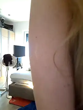 NaughtyCatgirl Chat XXX in diretta