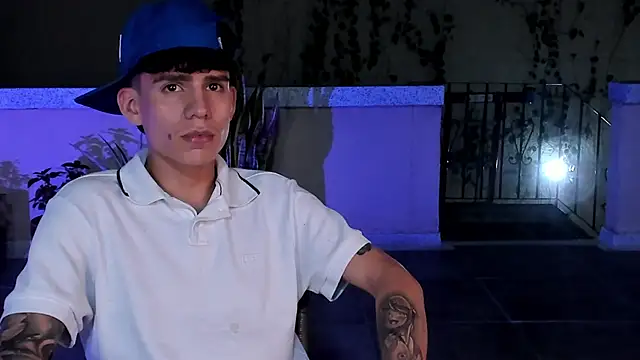 Chat +18 de Angel_eros_ ao vivo