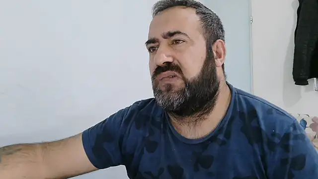 big_snakee's Live XXX Chat