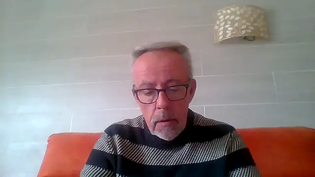 tuggy59 Adlı Modelin Canlı XXX Sohbeti