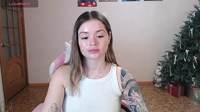 miaacatt Adlı Modelin Canlı XXX Sohbeti