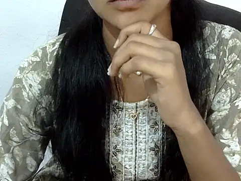 Khushi_v's Live XXX Chat