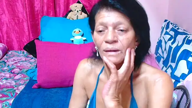 Chat XXX en directo de SLUTTYROXY