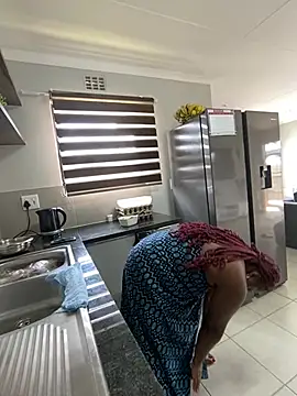 MissLola27's Live XXX Chat