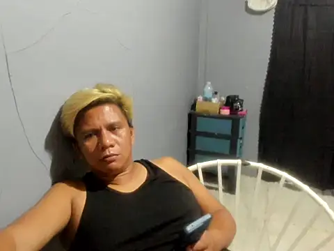 Clark_Asian 라이브 XXX 채팅