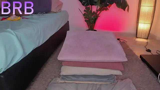 swt_kahia's Live XXX Chat