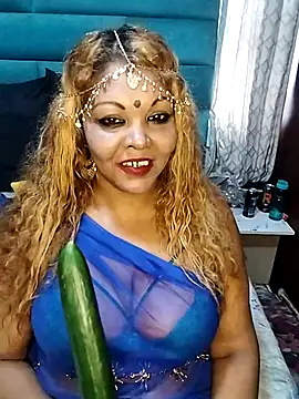 hemilynthomas2467のライブXXXチャット