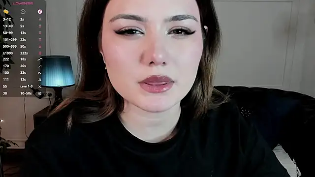 دردشة Dark_Moni الجنسية المباشرة