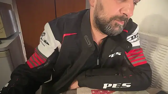 Chatroom XXX en direct de TARKAN1