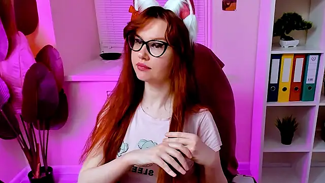 CarolGiggly's Live XXX Chat