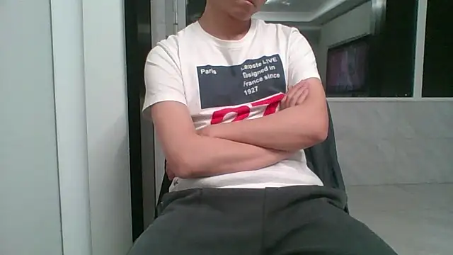 Chat XXX ao vivo de nole_china7