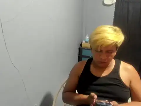 Clark_Asian – Naživo XXX chat