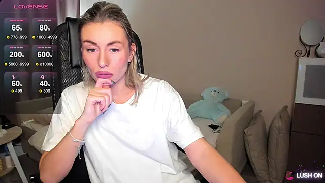 DannaEvan élő XXX-chatje