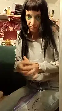 whitetrashdirtyslut élő XXX-chatje