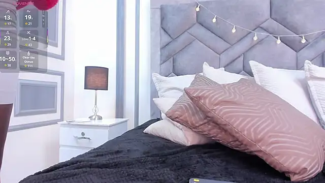 TahliaMoreau Adlı Modelin Canlı XXX Sohbeti