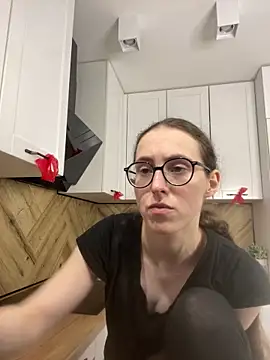 Chatroom XXX en direct de MartiniiSelenna