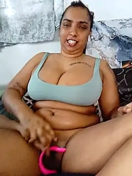 Summerbkaze29 Chat XXX in diretta