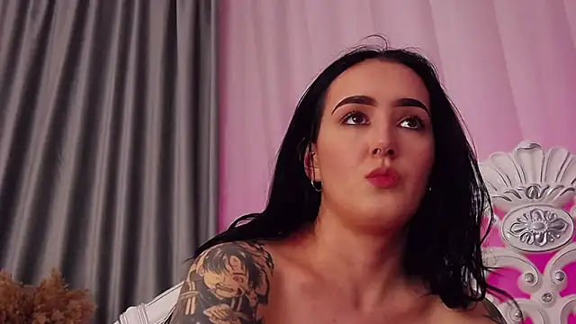 Živý XXX chat KimKhallifa