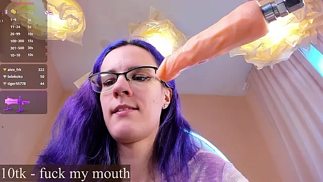 Онлайн чат XXX AuraLaunni