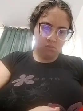 johannasexy97 Adlı Modelin Canlı XXX Sohbeti