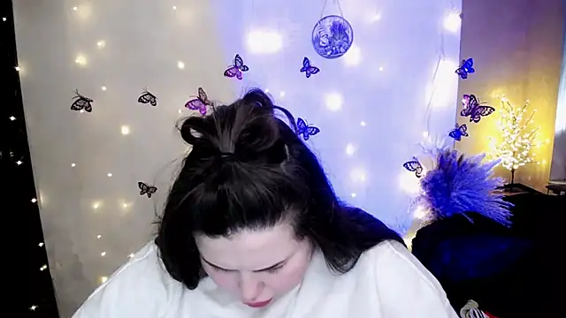 Emily_Mo Chat XXX live