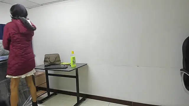 Aisha_hotts777 Adlı Modelin Web Kamerası Şovu