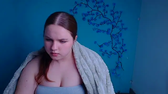 Kitty_Mia_Kitty Chat XXX live