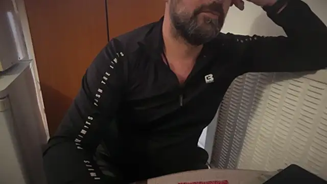 TARKAN1 Chat XXX live