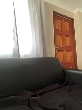 caramelflames101's Webcam Show