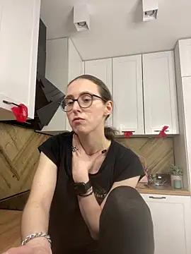 MartiniiSelenna: онлайн-секс-чат