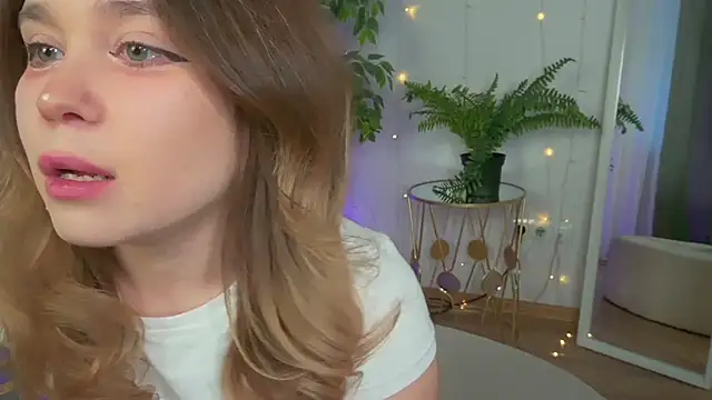 Chat +18 de Lina_Glow ao vivo