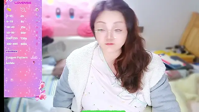 AngelwithEcup: онлайн-секс-чат