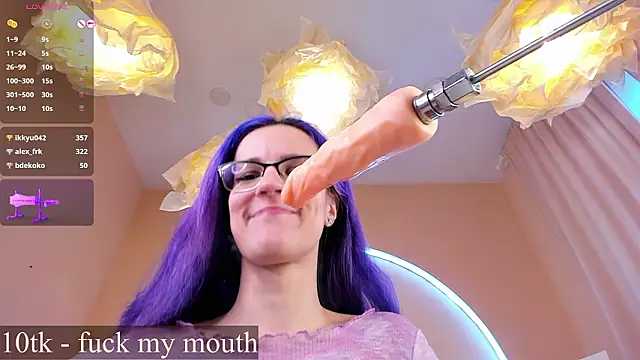 AuraLaunni's Live XXX Chat