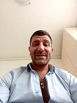 Alexdaniel89 网络视讯表演