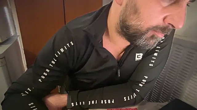 Czat XXX na żywo – TARKAN1