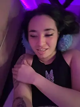 Sophie_LS Chat XXX in diretta