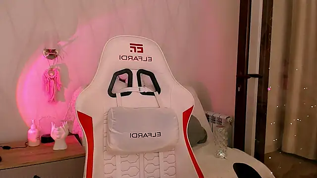 Ann__Cute: онлайн-секс-чат