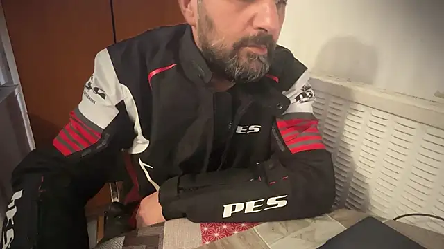 TARKAN1's Live XXX Chat