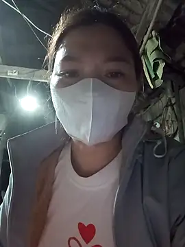 nat-tri's Live XXX Chat