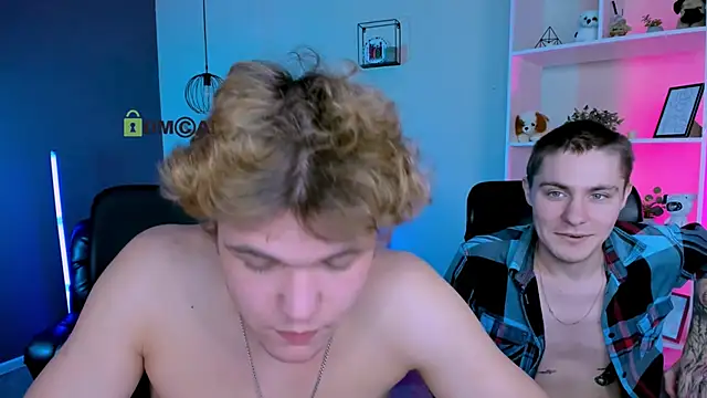 Chatroom XXX en direct de lucas_long_