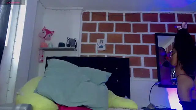 Nikol_TwinkのライブXXXチャット