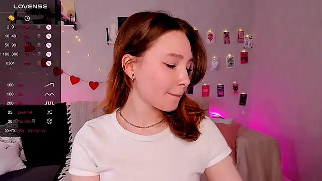 LanaBlu_'s Live XXX Chat