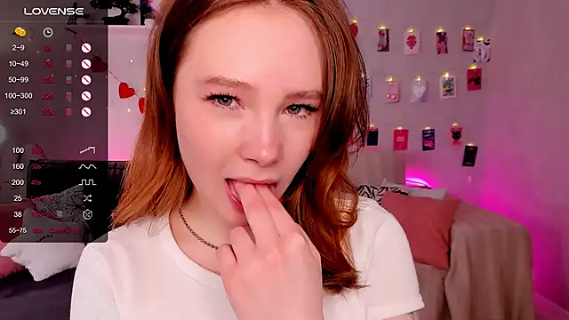 XXX chat uživo modela LanaBlu_