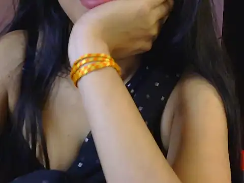 miss_ragni Adlı Modelin Canlı XXX Sohbeti