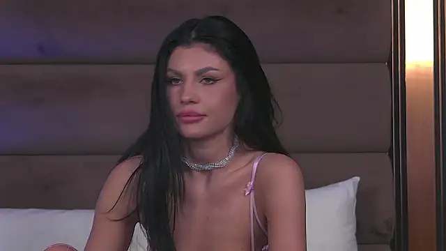 SelenaKys live XXX chat