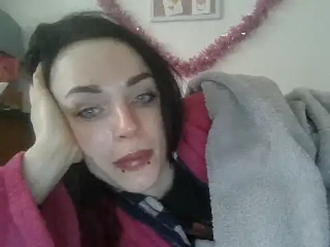 Chatroom XXX en direct de Trinsy_Love