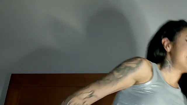 miatemptress69 现场XXX聊天