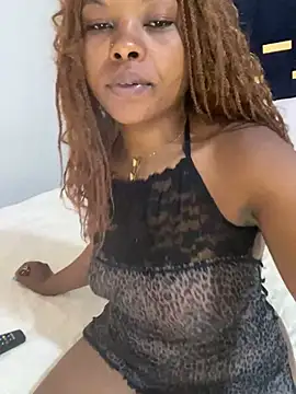 Dellah27 Chat XXX in diretta