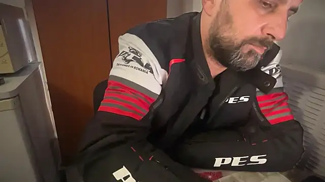 XXX chat uživo modela TARKAN1