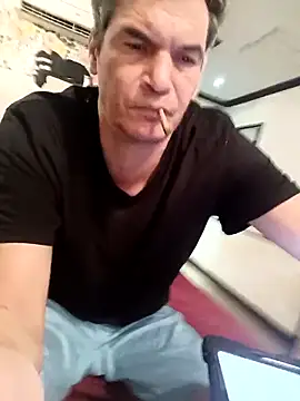 Chatroom XXX en direct de twitshe